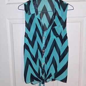 Chiffon Tie-Front Sleeveless Button-Down Blouse - Teal & Black Chevron Print